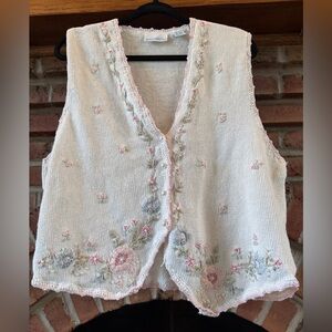 VINTAGE SweetBriar Floral Embroidered Knit Vest